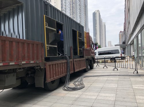 洪山柴油发电机空气滤清器在不同季节的更换周期是否有差异？