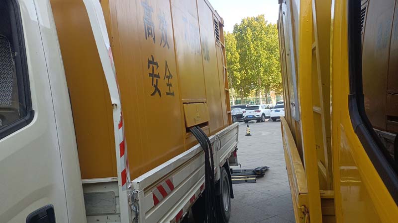 洪山如何判断柴油发电机组和UPS电源的切换时间是否符合要求？